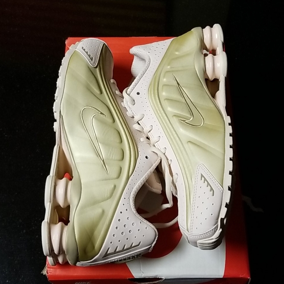 Nike Shox R4 - Picture 4 of 8